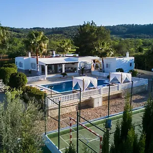 https://villa-con-piscina-en-ibiza.ibizaislandhotels.net