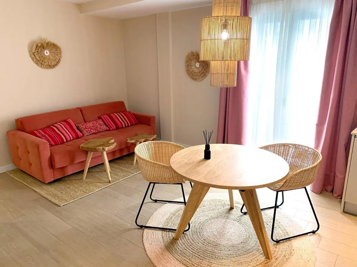 Sea To Sky Suites - Mijas Pueblo 0*,  Spagna
